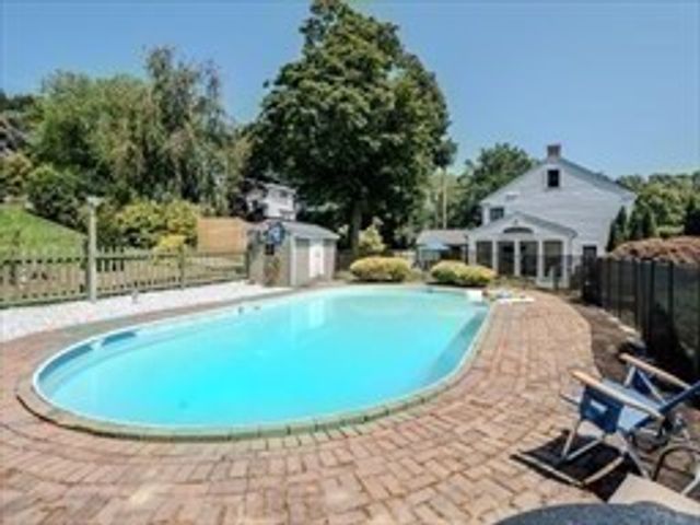 38 North Main St, Middleton, MA 01949