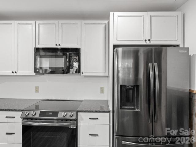 10 Monte Vista Circle, Candler, NC 28715
