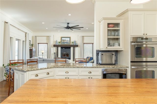 12782 Jimmy Devault Road, Farmington, AR 72730