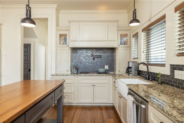 12782 Jimmy Devault Road, Farmington, AR 72730