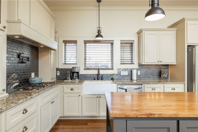 12782 Jimmy Devault Road, Farmington, AR 72730