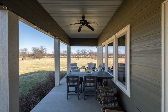 12782 Jimmy Devault Road, Farmington, AR 72730