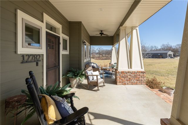 12782 Jimmy Devault Road, Farmington, AR 72730