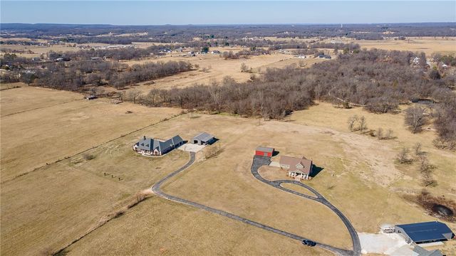 12782 Jimmy Devault Road, Farmington, AR 72730