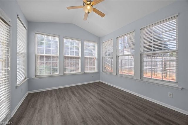 6064 Parkside Circle, Winston-salem, NC 27107