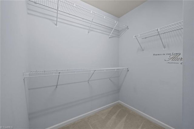 6064 Parkside Circle, Winston-salem, NC 27107