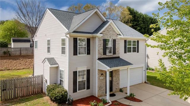 6064 Parkside Circle, Winston-salem, NC 27107