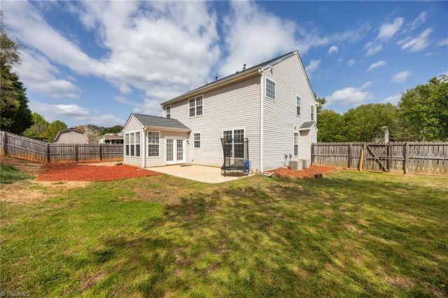 6064 Parkside Circle, Winston-salem, NC 27107