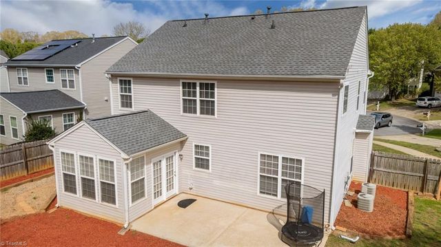 6064 Parkside Circle, Winston-salem, NC 27107