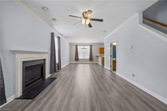 6064 Parkside Circle, Winston-salem, NC 27107