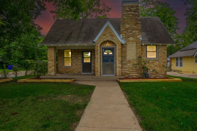 900 N 31st Street, Waco, TX 76707
