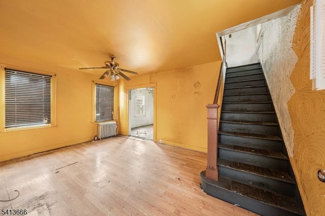 9 Stratford Pl, Irvington Twp., NJ 07111