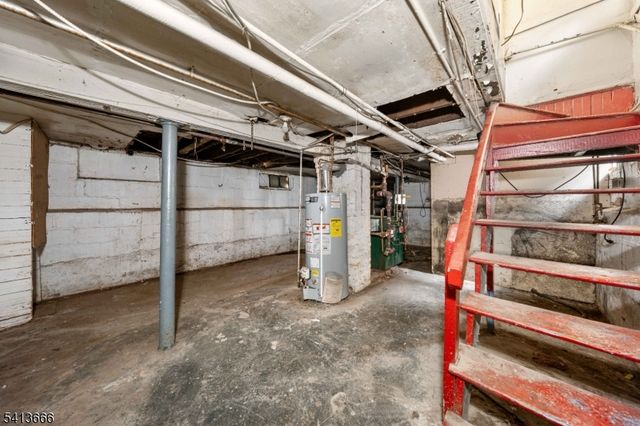 9 Stratford Pl, Irvington Twp., NJ 07111