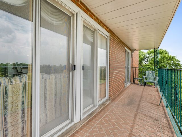 6800 N Harlem Avenue 501, Chicago, IL 60631