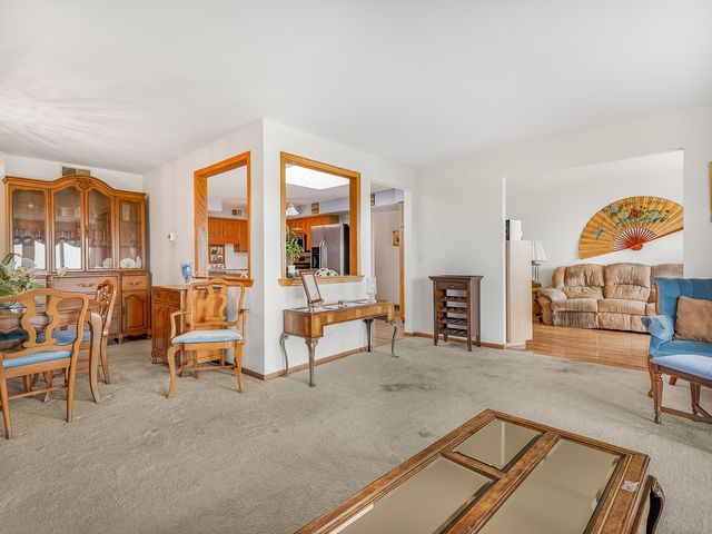 6800 N Harlem Avenue 501, Chicago, IL 60631