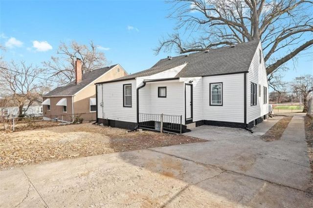 6324 Indiana Avenue, Kansas City, MO 64132