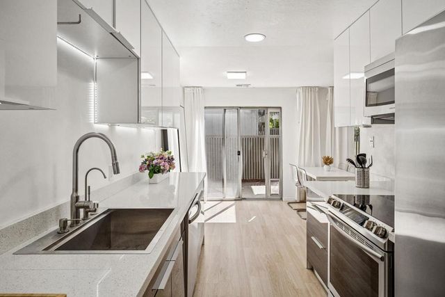 255 S Rengstorff Avenue 139, Mountain View, CA 94040