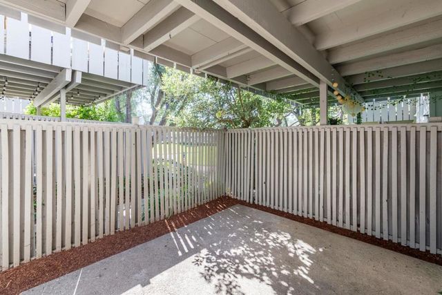 255 S Rengstorff Avenue 139, Mountain View, CA 94040
