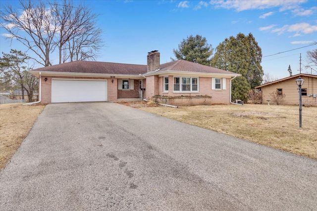 1636 Whitney Boulevard, Belvidere, IL 61008