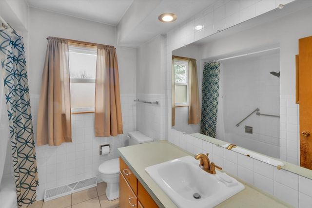 1636 Whitney Boulevard, Belvidere, IL 61008