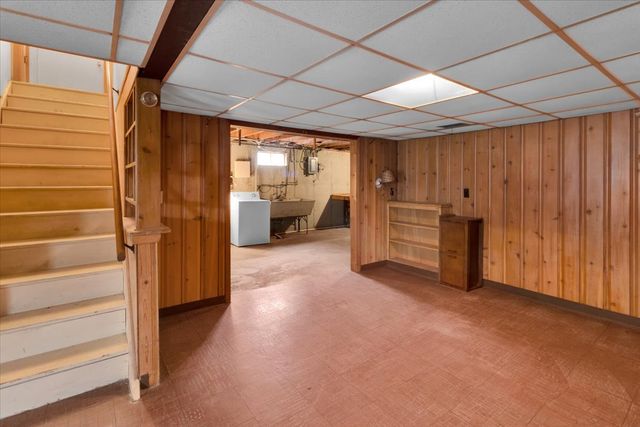 1636 Whitney Boulevard, Belvidere, IL 61008