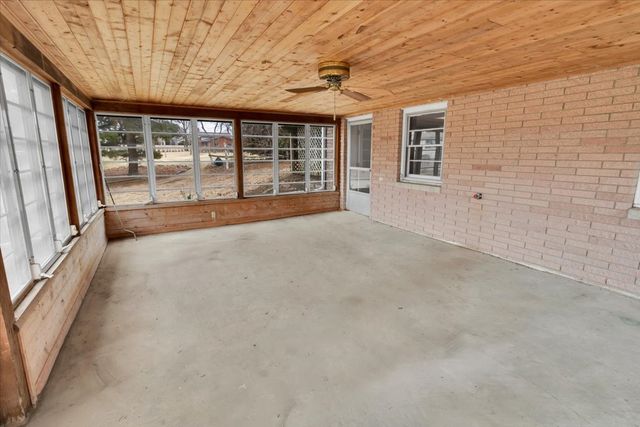 1636 Whitney Boulevard, Belvidere, IL 61008