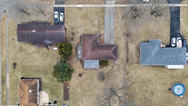 1636 Whitney Boulevard, Belvidere, IL 61008