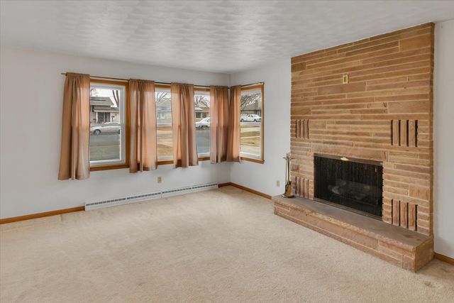 1636 Whitney Boulevard, Belvidere, IL 61008