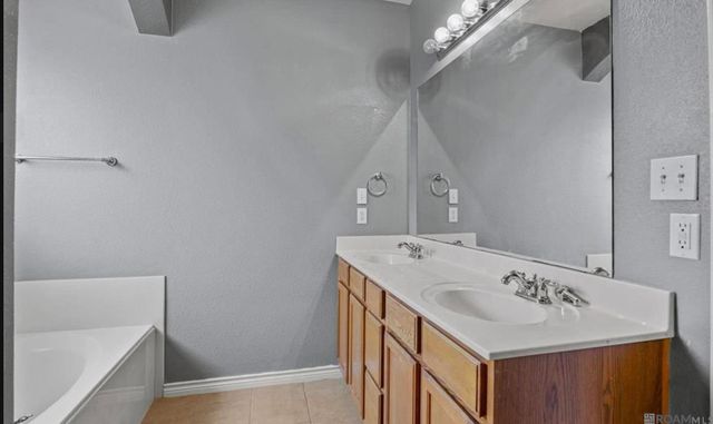 6034 Tuscany Ln, Sorrento, LA 70778