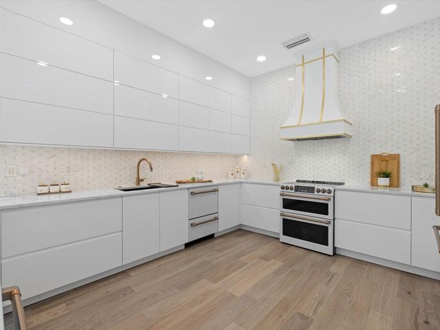 1707 CARIBBEAN DRIVE, Sarasota, FL 34231