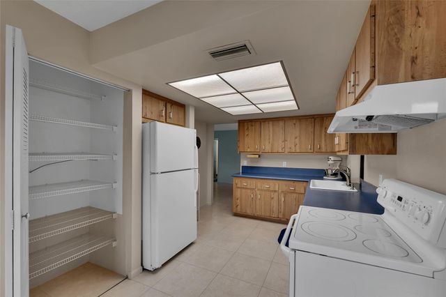 6334 Whispering Wind Way, Delray Beach, FL 33484