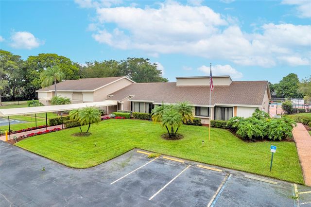 6334 Whispering Wind Way, Delray Beach, FL 33484