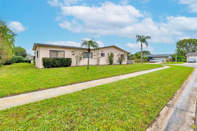 6334 Whispering Wind Way, Delray Beach, FL 33484