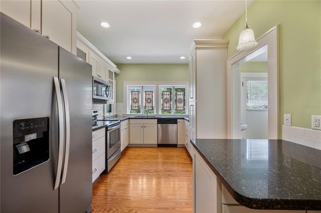 832 SUCCESS AVENUE, Lakeland, FL 33801