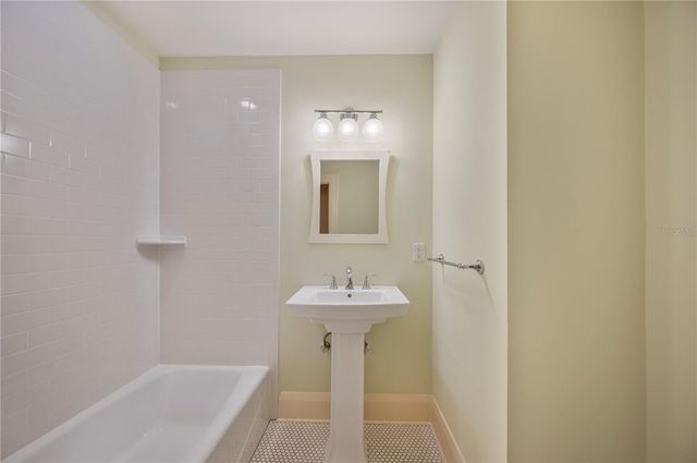 832 SUCCESS AVENUE, Lakeland, FL 33801