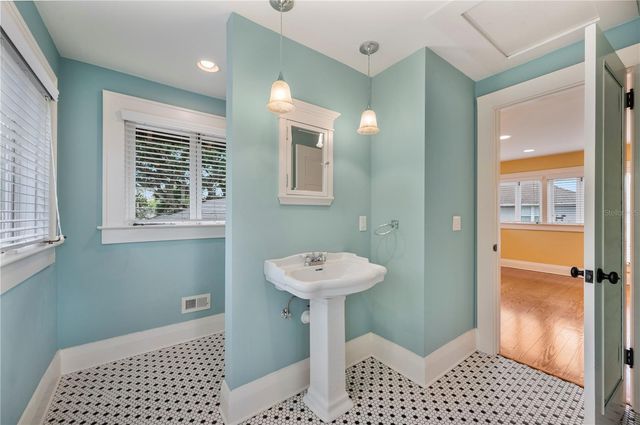 832 SUCCESS AVENUE, Lakeland, FL 33801