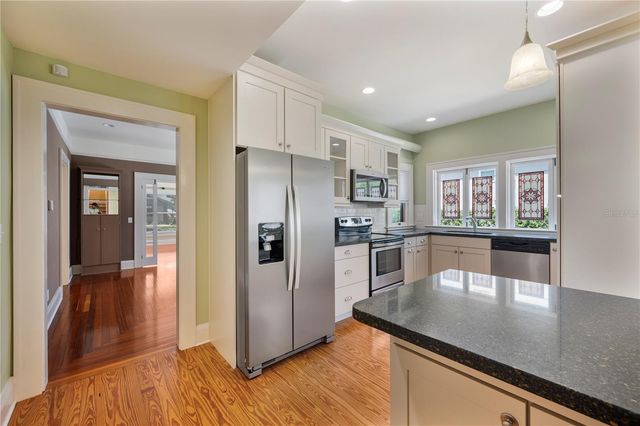 832 SUCCESS AVENUE, Lakeland, FL 33801