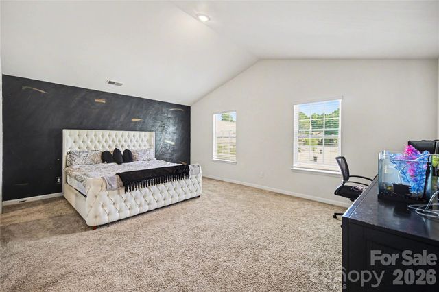 828 Larmore Avenue, Charlotte, NC 28216