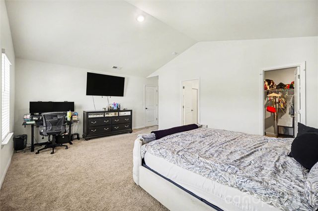 828 Larmore Avenue, Charlotte, NC 28216