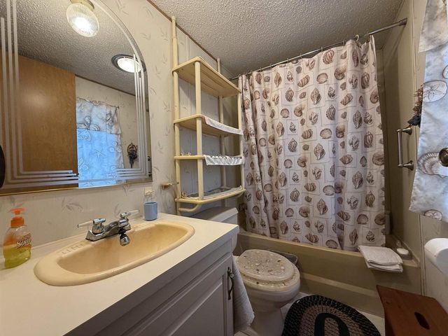 8 Old Buck Court, Baraboo, WI 53913