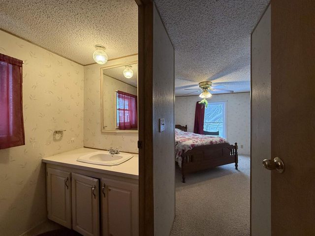 8 Old Buck Court, Baraboo, WI 53913