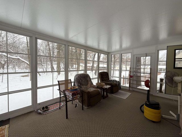 8 Old Buck Court, Baraboo, WI 53913