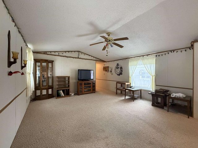 8 Old Buck Court, Baraboo, WI 53913