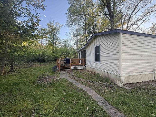 8 Old Buck Court, Baraboo, WI 53913