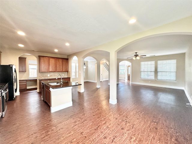 43 Panterra Way, Spring, TX 77382