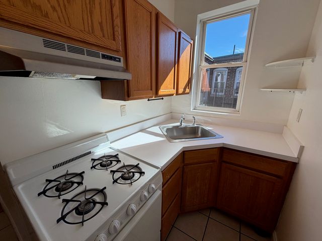 1125 Commonwealth Ave. 40, Boston, MA 02134