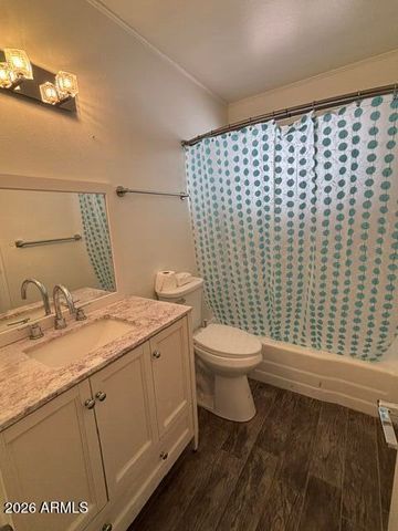 909 N REVERE Street F, Mesa, AZ 85201