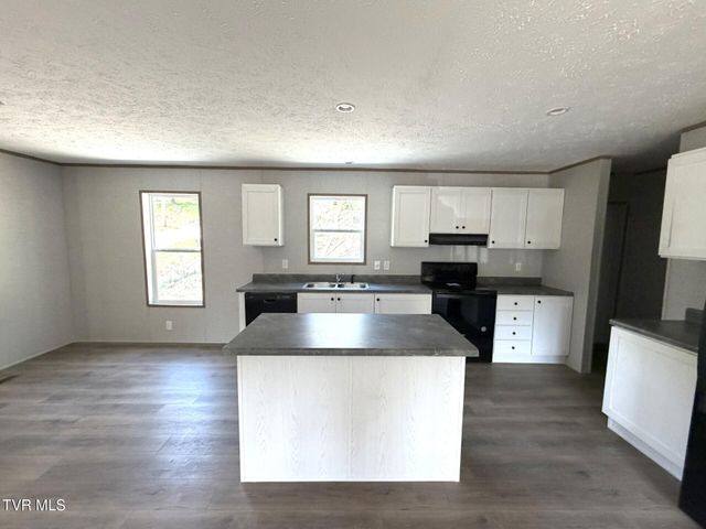 103 Bell Avenue, Appalachia, VA 24216
