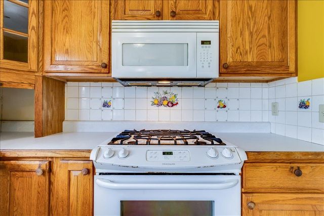 400 N Hickory, Valley Center, KS 67147