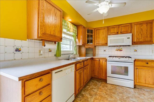 400 N Hickory, Valley Center, KS 67147